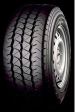 235/60R17C 117/115R RY818